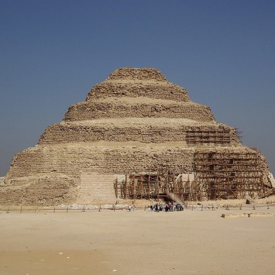 Piramidy i grobnitsy Drevnego Egipta